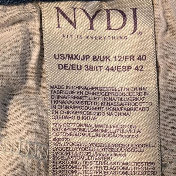 NYDJ shorts and Prince and Fox tee - Picture 7 of 10